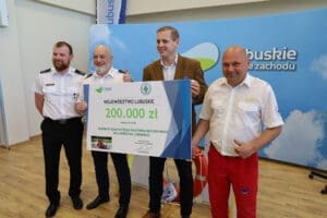 Podpisanie umowy na dofinansowanie WOPR przez UMWL