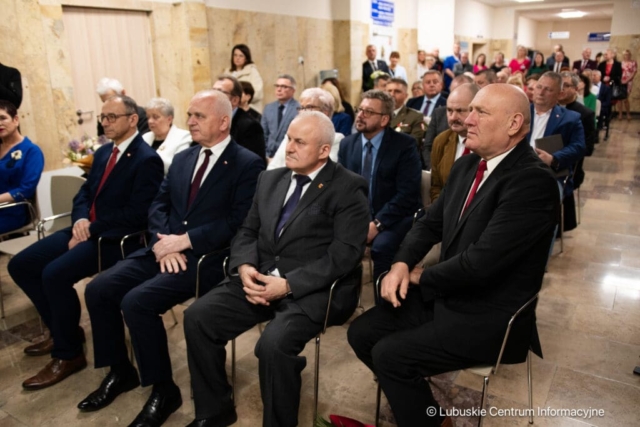 Rozbudowa szpitala na wyspie w Żarach. 03.04.2024