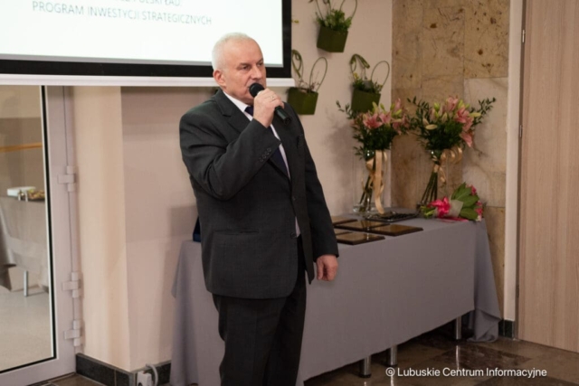 Rozbudowa szpitala na wyspie w Żarach. 03.04.2024