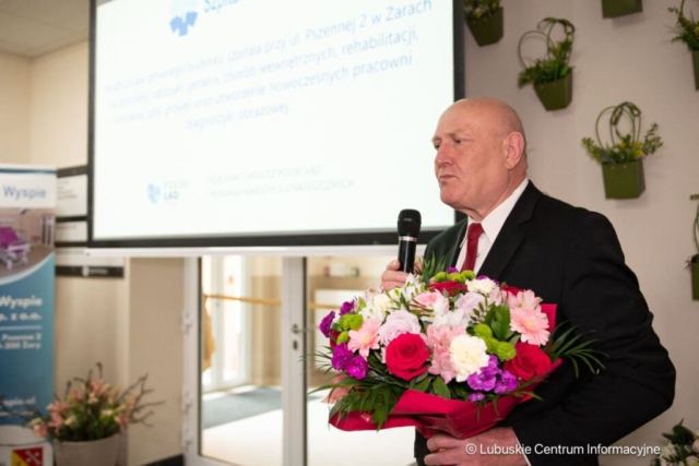 Rozbudowa szpitala na wyspie w Żarach. 03.04.2024