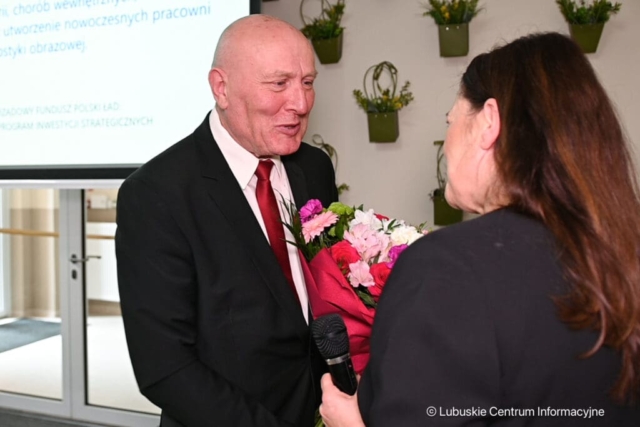 Rozbudowa szpitala na wyspie w Żarach. 03.04.2024