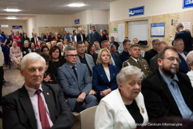 Rozbudowa szpitala na wyspie w Żarach. 03.04.2024