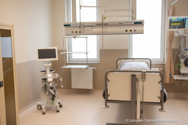 Rozbudowa szpitala na wyspie w Żarach. 03.04.2024