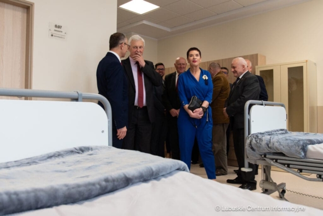 Rozbudowa szpitala na wyspie w Żarach. 03.04.2024