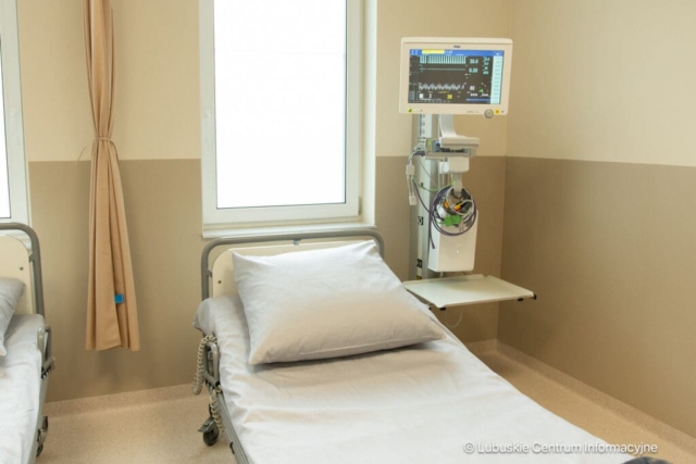 Rozbudowa szpitala na wyspie w Żarach. 03.04.2024