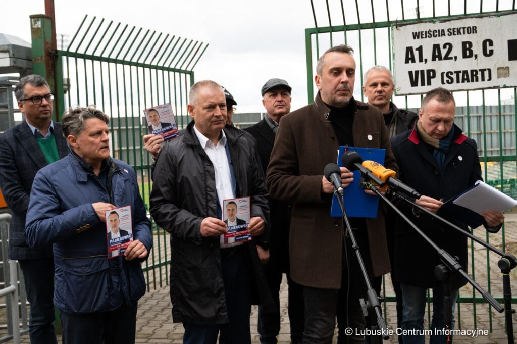 Konferencja ws dofinansowania klubów sportowych