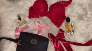 kobiece stroje, perfumy