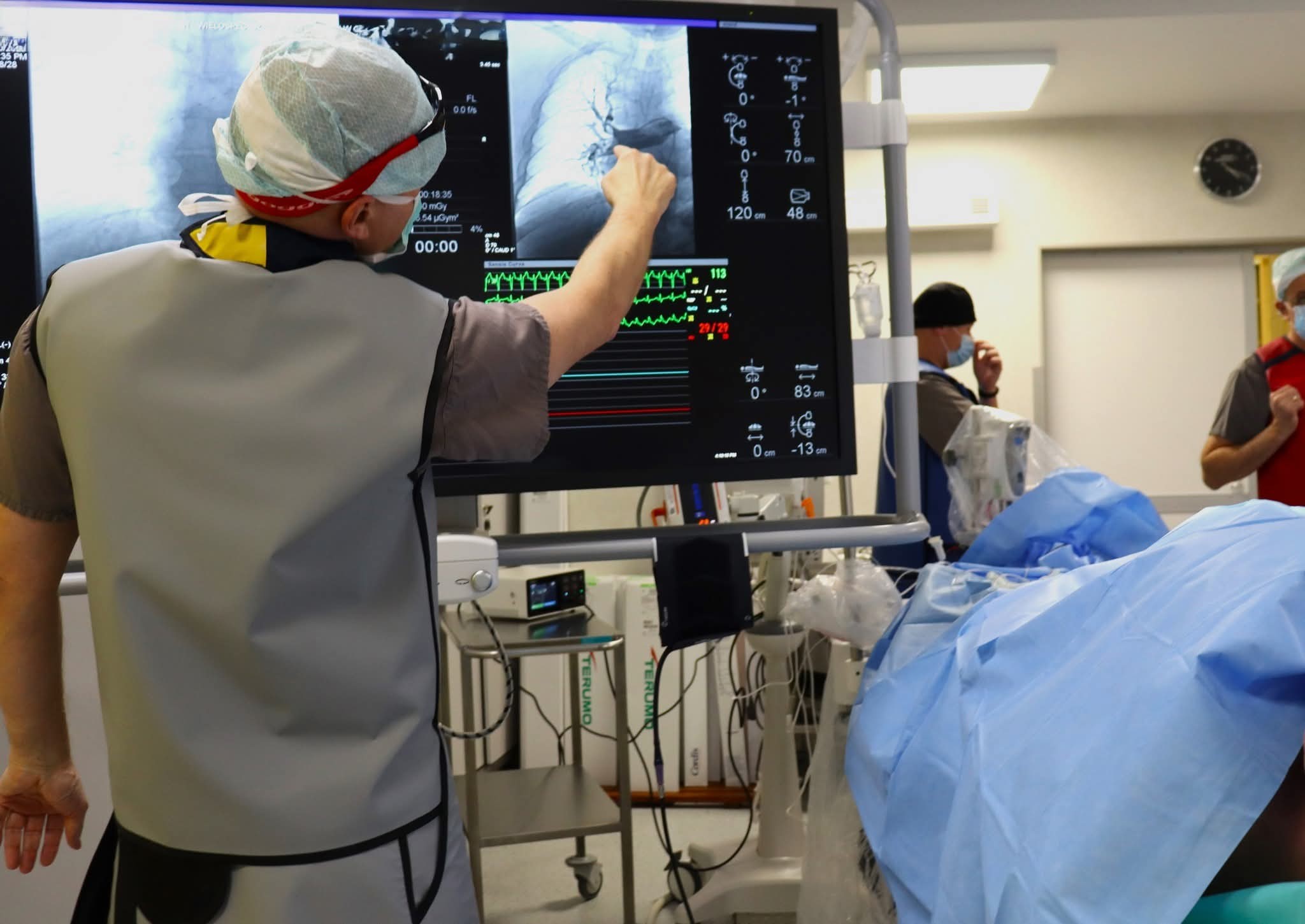 Krzysztof Zalas i dr n. med. Roman Mycka wraz z całym zespołem – mają na koncie ogromny sukces. W gorzowskim szpitalu wykonali pierwszą przezcewnikową trombolizę z użyciem ultradźwięków