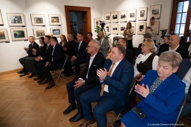 Dofinansowanie na komunikacje powiatowo-gminną krośnieńskiego obszaru funkcjonalnego. 21.11.2025