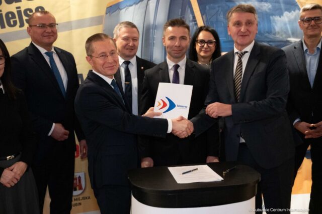 Dofinansowanie na komunikacje powiatowo-gminną krośnieńskiego obszaru funkcjonalnego. 21.11.2025